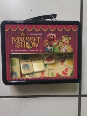 Vintage "the Muppet show" dominoes game - red tiin lunchbox